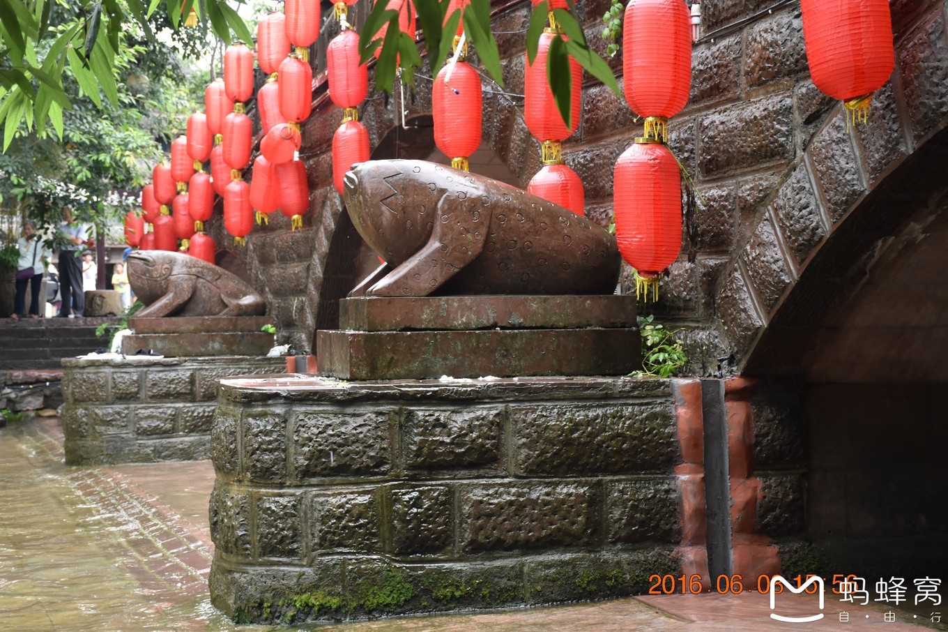 成都郊外的黄龙溪古镇，的确是一个耍水嘻嘻放松的好地方