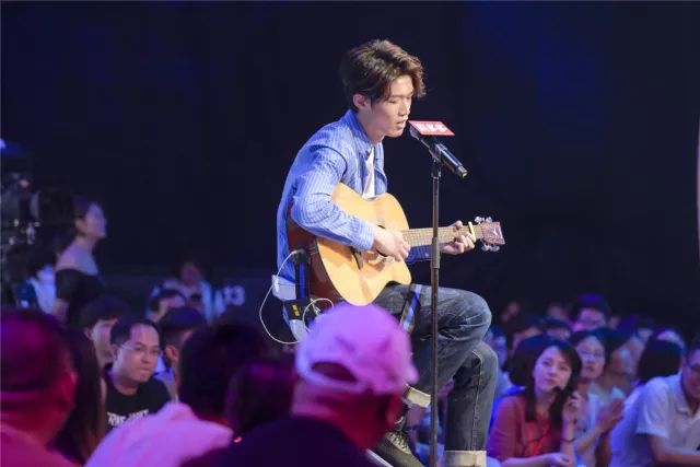 遇到爱哭的女生怎么办？孟非、黄澜为你支招