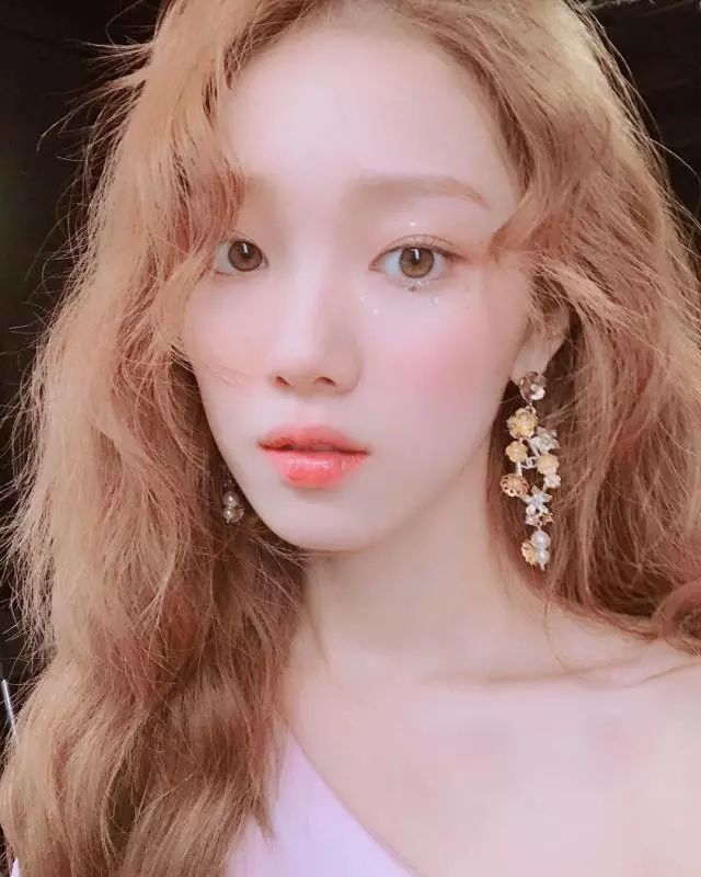 褐眼女孩完整版,褐眼女孩中文版