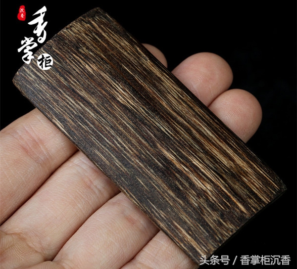 沉香线香的功效与作用都有哪些呢,沉香手串的作用和功效都是什么