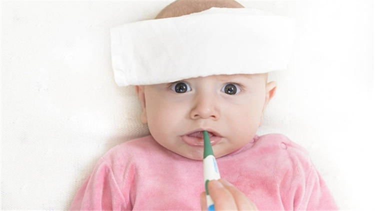 积食发烧和病毒感染发烧的区别,出牙发烧和积食发烧的区别