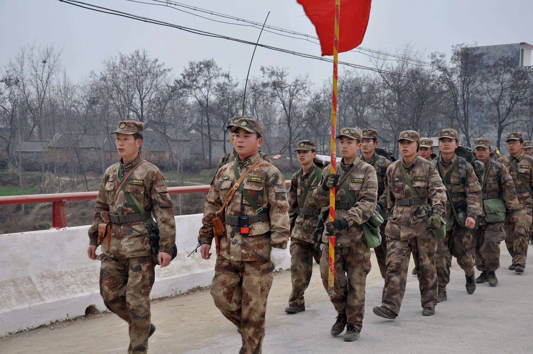在外国人眼中的中国军人怎样的,外国人眼中的中国军人完整版