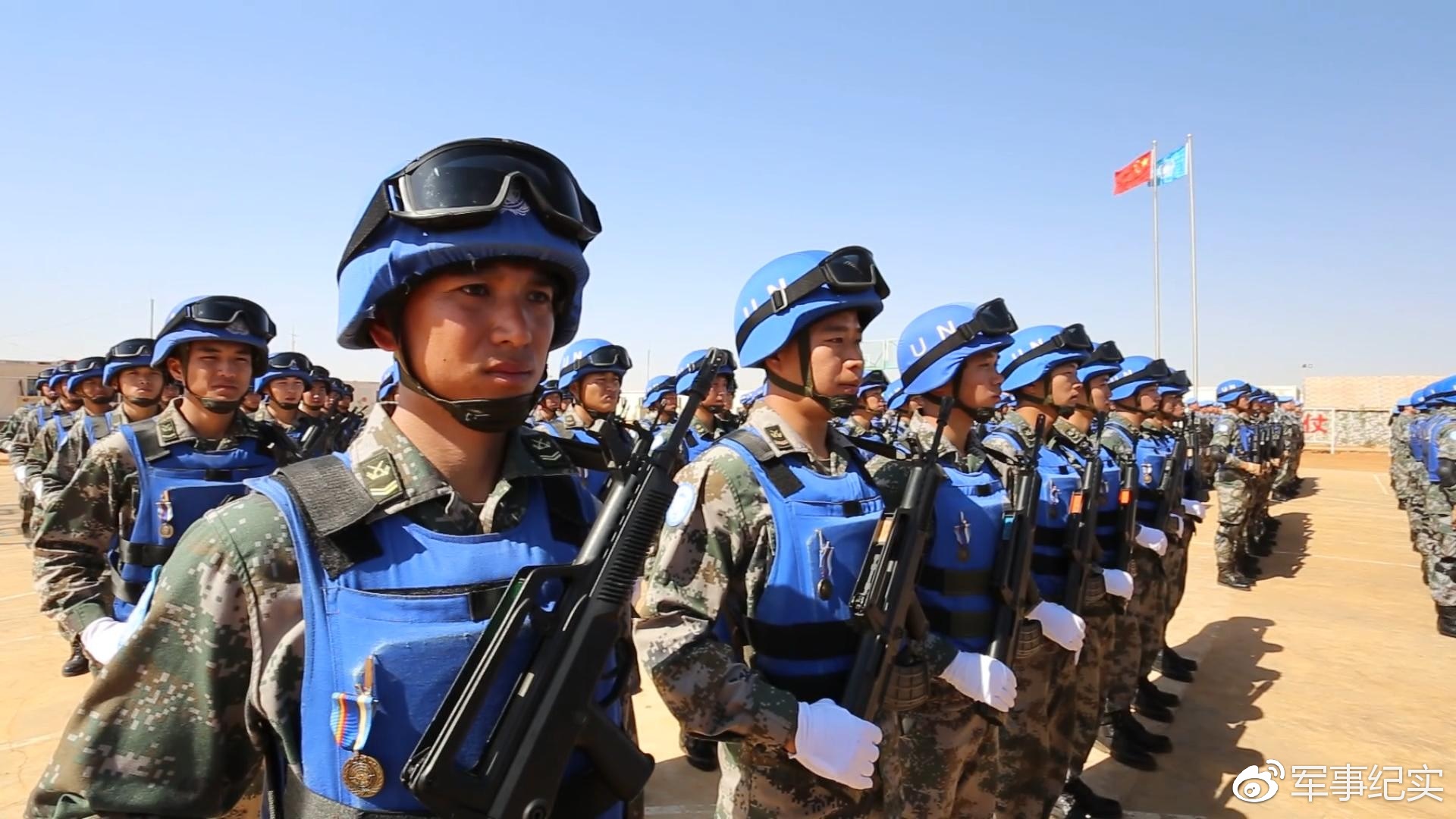 在外国人眼中的中国军人怎样的,外国人眼中的中国军人完整版