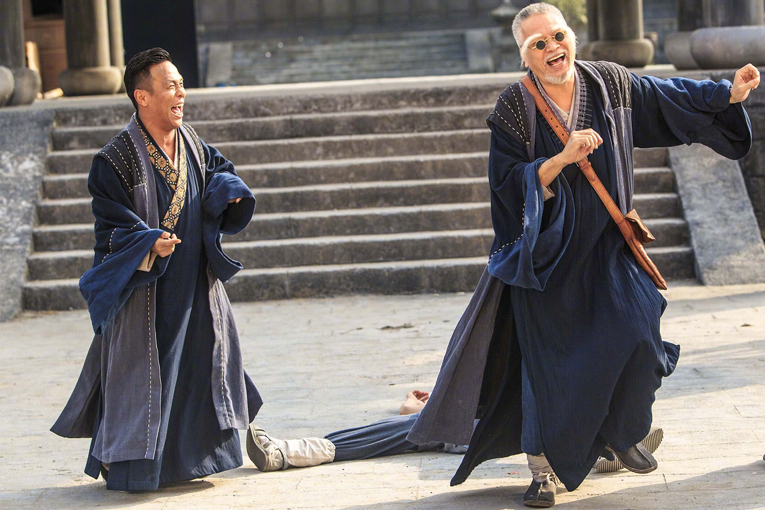 周星驰纪念吴孟达新片,周星驰吴孟达昔日的搭档