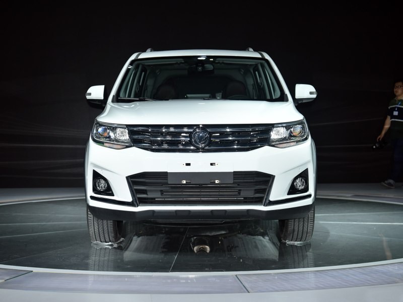 东风汽车风行景逸评价,东风风行景逸x6试驾视频