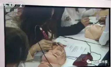 20岁女孩同时感染艾滋梅毒,女子感染艾滋病梅毒