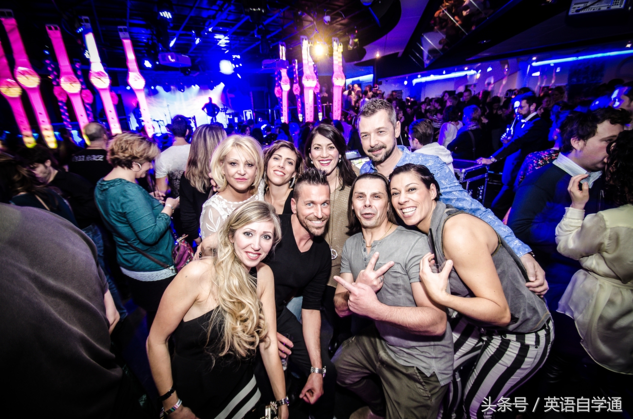 酒吧英语聊天,酒吧英语交友对话