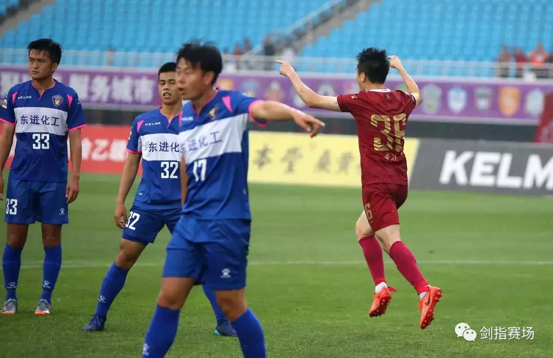 「图集」雨中狂胜!“雨神”淄博星期天5:0沈阳东进联赛首次连胜