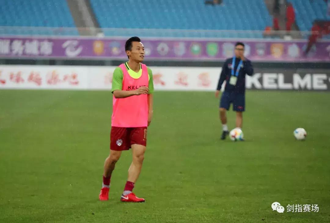 「图集」雨中狂胜!“雨神”淄博星期天5:0沈阳东进联赛首次连胜