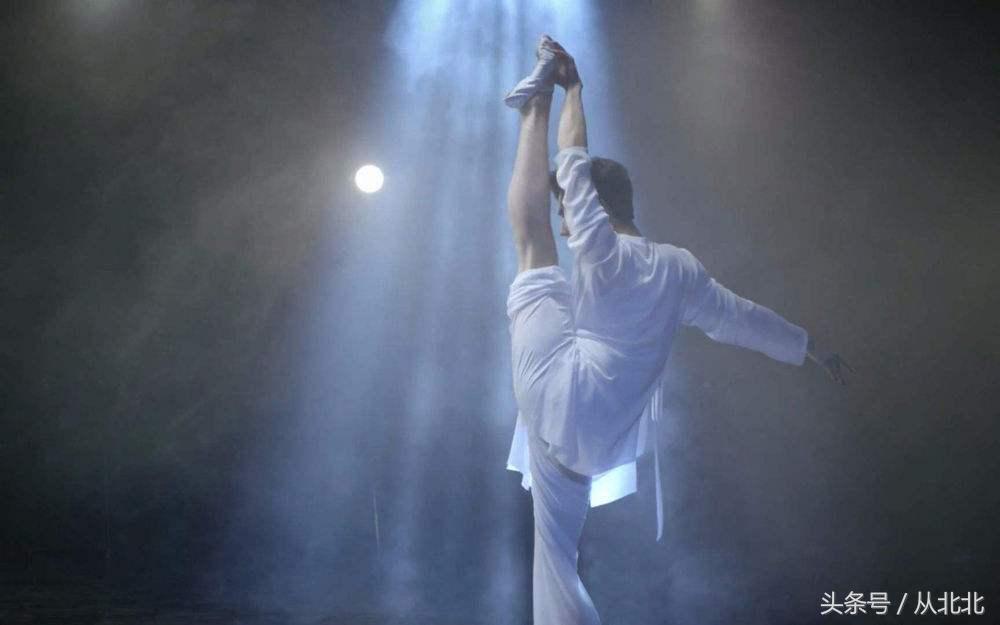 著名男演员杨洋舞蹈,有舞蹈科班出身的男明星杨洋