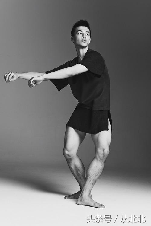 著名男演员杨洋舞蹈,有舞蹈科班出身的男明星杨洋