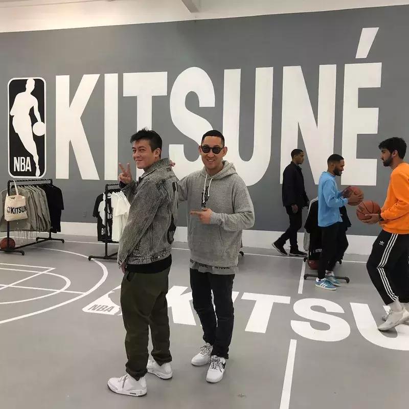 上个月发售的19双人气球鞋中，哪些的价格还没起飞？