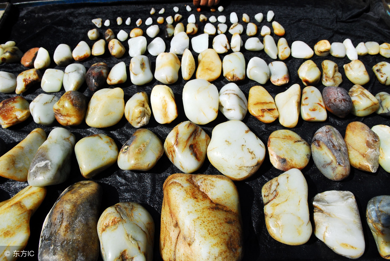 和田玉的种类跟好坏详细讲解，让你秒懂和田玉的“今生前世”