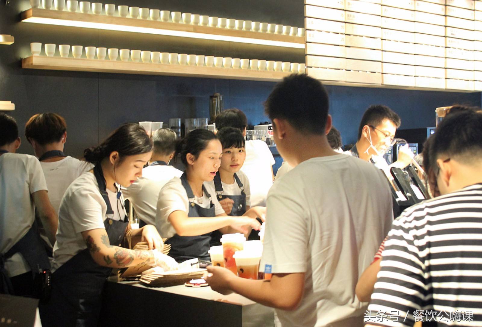 想开家小的奶茶店加盟要多少钱,奶茶店加盟排行榜前十名加盟费