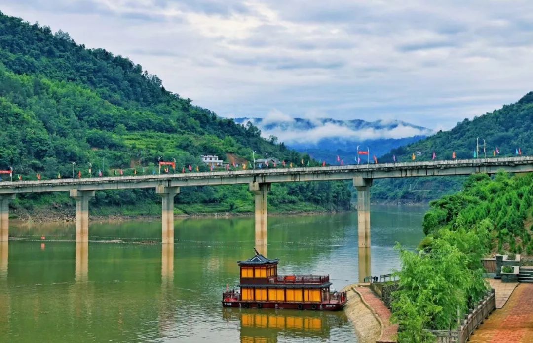 竹溪山庄旅游攻略,竹溪夯土小镇自驾最佳旅游攻略