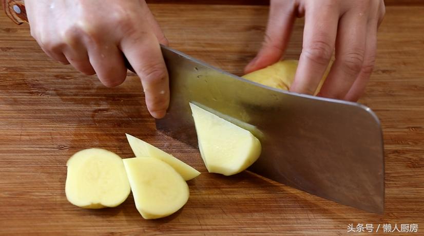 在家怎么做肉蟹煲,家常肉蟹煲的酱汁怎么调