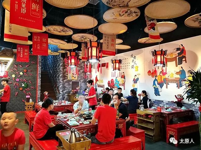 火爆成都的火锅,成都文殊鸭血火锅