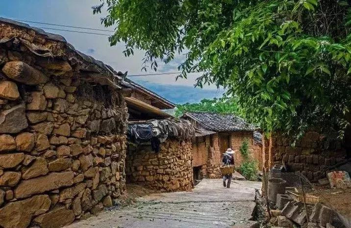 昆明国庆假期自驾游攻略,五一昆明最适合去的地方