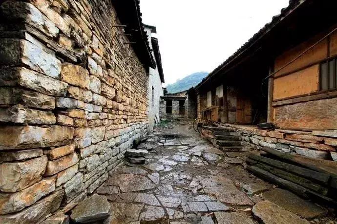 昆明国庆假期自驾游攻略,五一昆明最适合去的地方