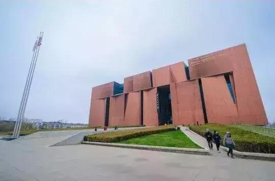 昆明国庆假期自驾游攻略,五一昆明最适合去的地方