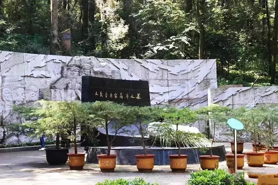 昆明国庆假期自驾游攻略,五一昆明最适合去的地方