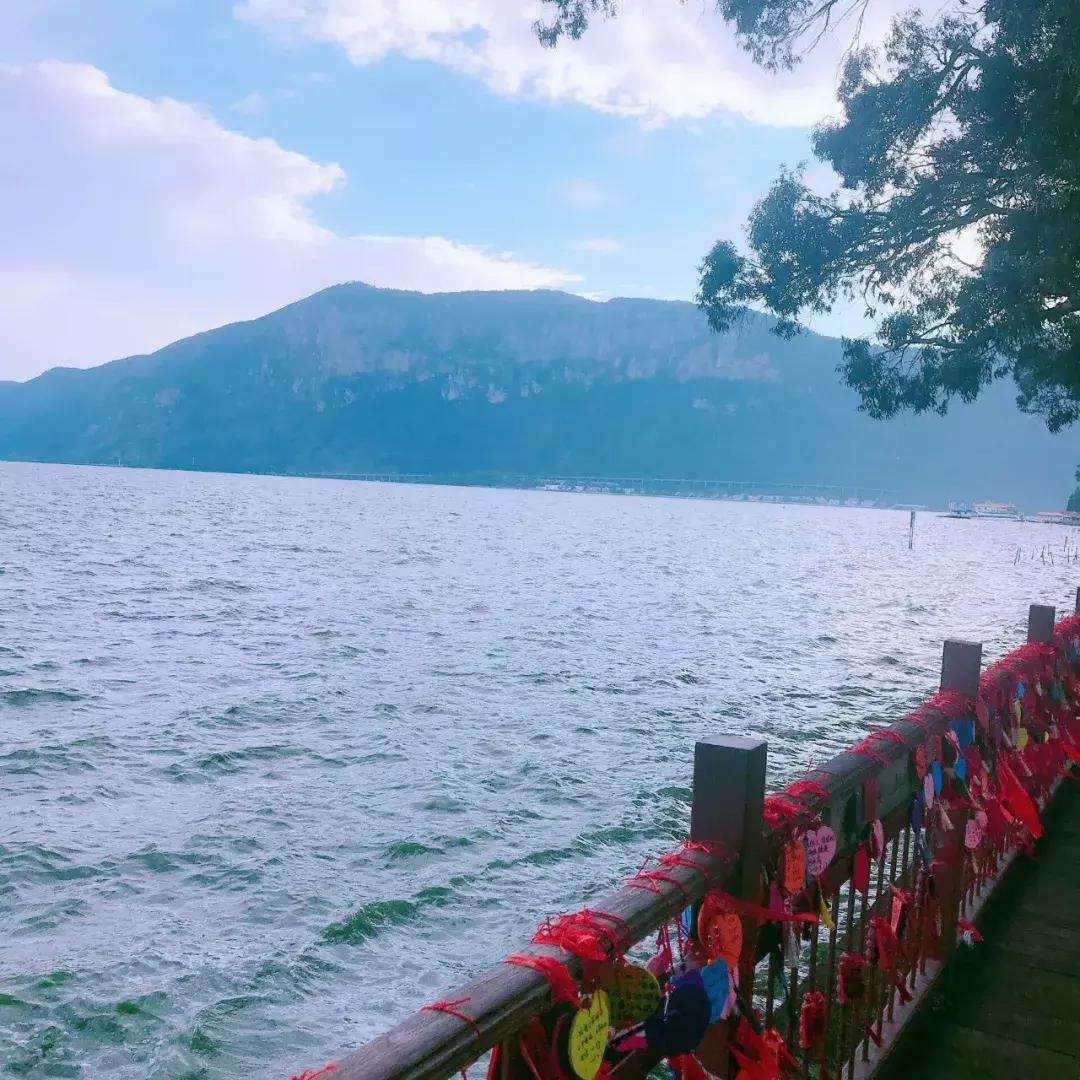 昆明国庆假期自驾游攻略,五一昆明最适合去的地方