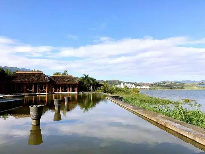 昆明国庆假期自驾游攻略,五一昆明最适合去的地方