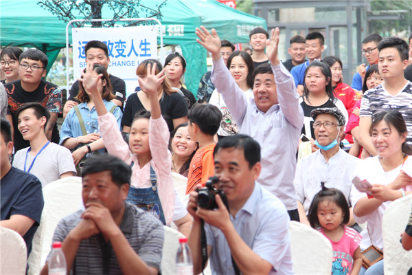 2016欧洲杯海信足球宝贝,欧洲杯海信足球宝贝32强