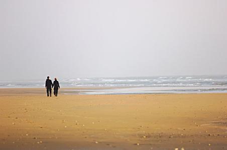 怀疑妻子与他人有染,怀疑妻子和父亲有染