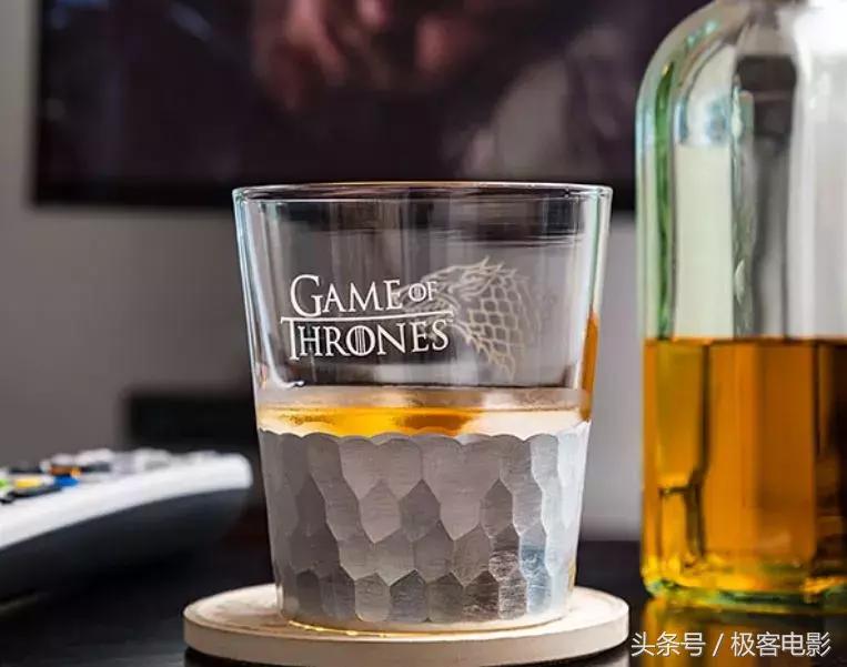 vr眼镜的充电头,vr眼镜无线充电