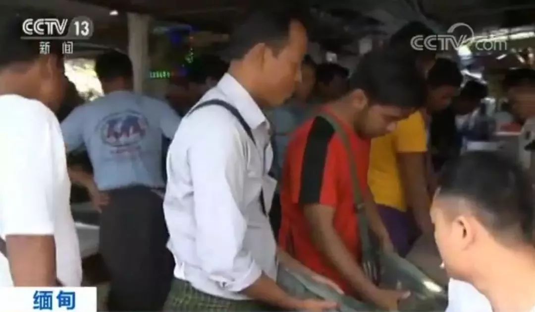 翡翠居然“掉色”、行家也会“走眼”……记者揭秘缅甸翡翠造假