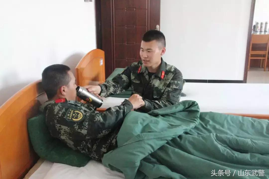 兵哥哥们的军旅日常生活,带你体验兵哥哥伙食