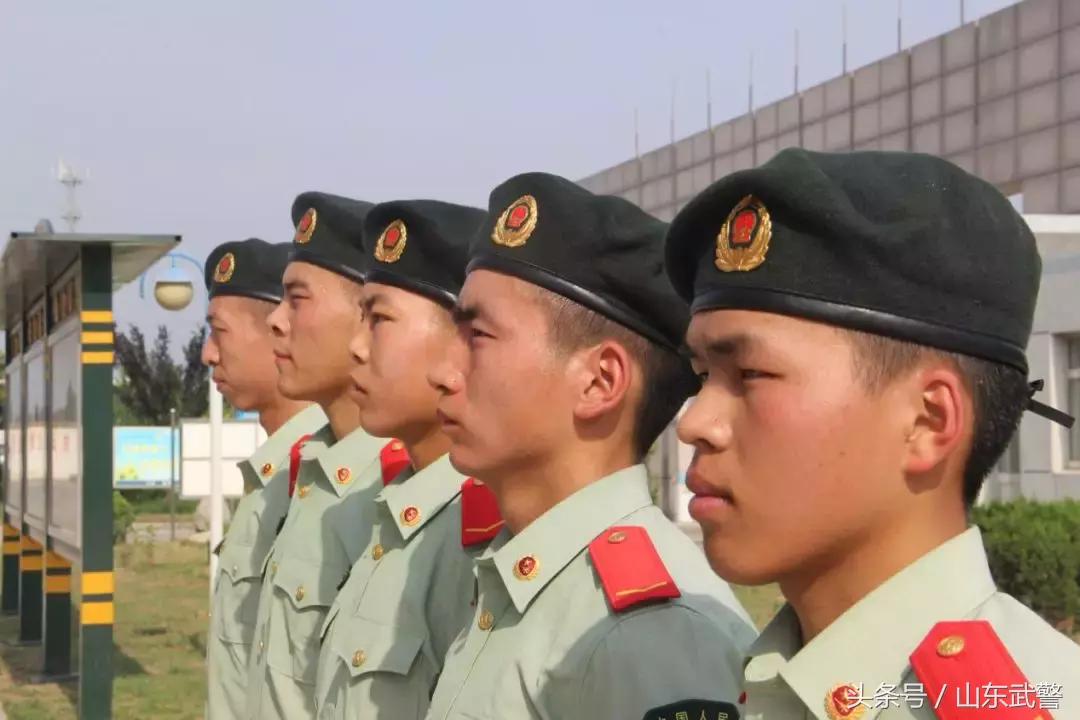 兵哥哥们的军旅日常生活,带你体验兵哥哥伙食