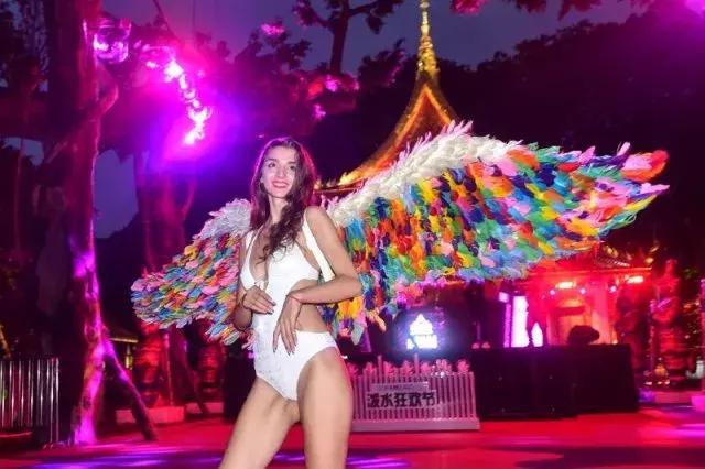 泼水节锦绣中华,锦绣中华泼水节夜场什么时候结束