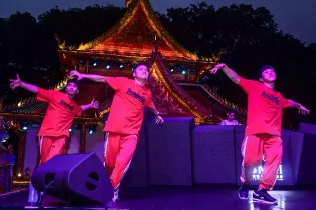 泼水节锦绣中华,锦绣中华泼水节夜场什么时候结束