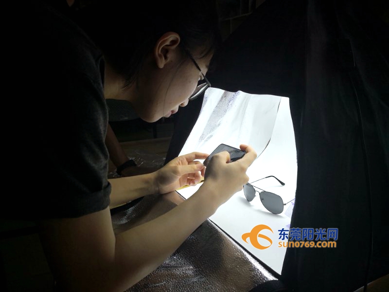 厉害了！东莞这帮大学生迪拜开网店，两月成交50多万！