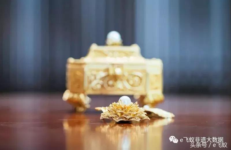 燕京八绝之一龙凤呈祥景泰蓝,燕京八绝之雕漆原版