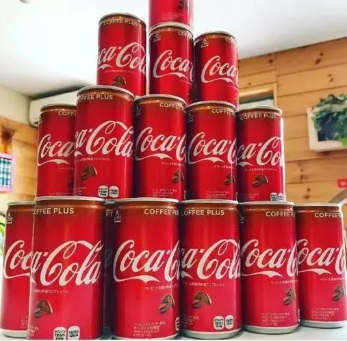 日本可口可乐樱花味,试喝日本樱花味可乐