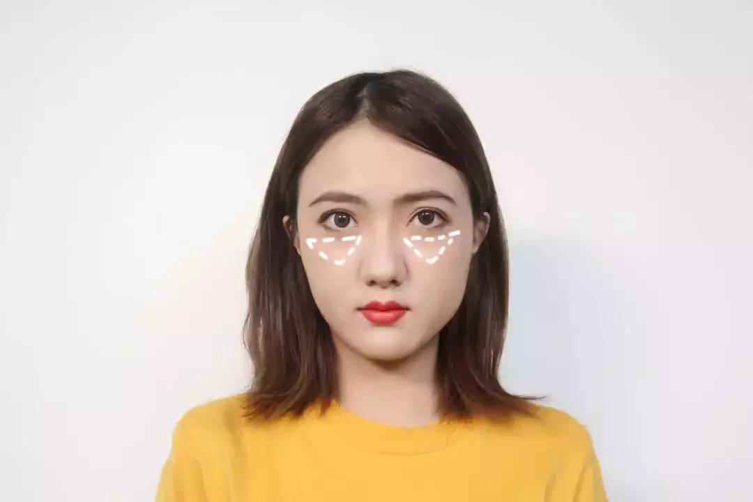 新手如何修容双下巴,怎么用修容修下巴