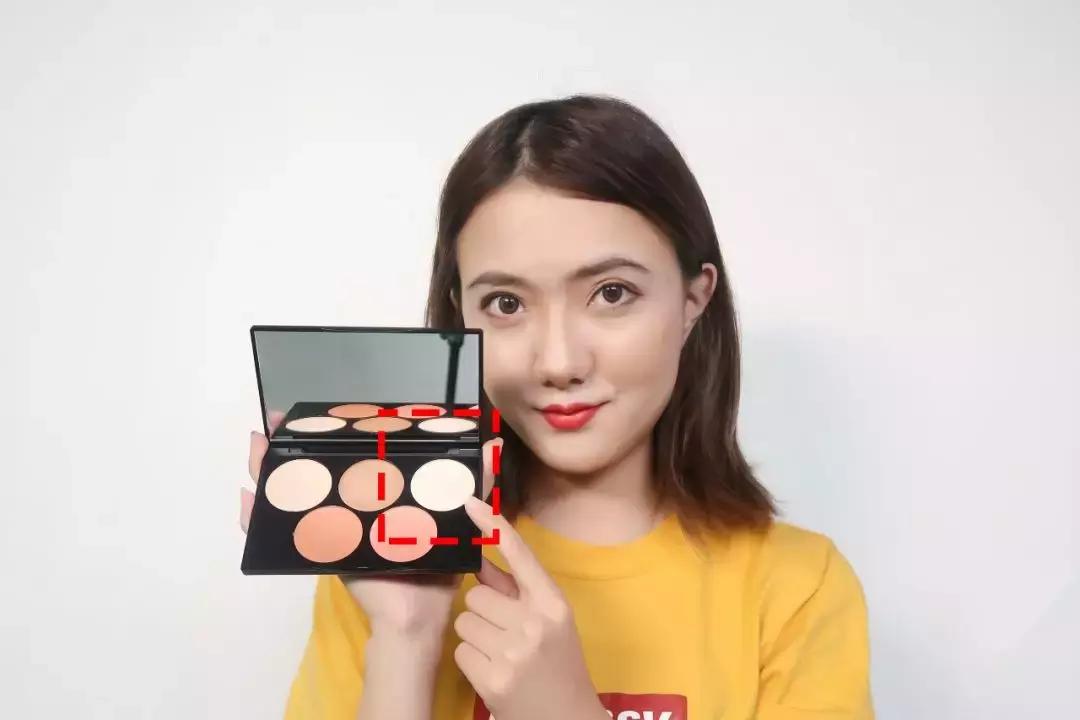 新手如何修容双下巴,怎么用修容修下巴