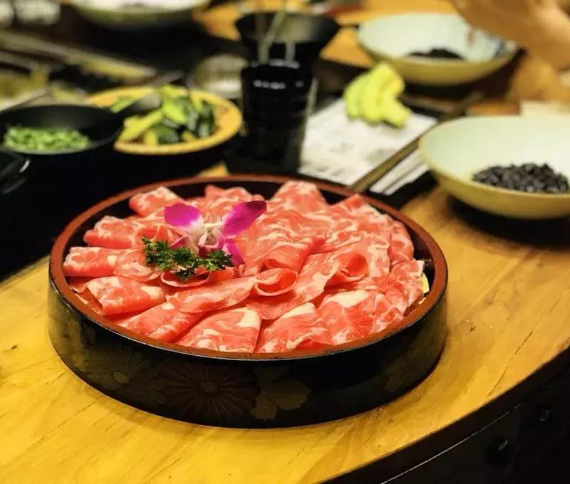 郑州有一家会飞的升降火锅!