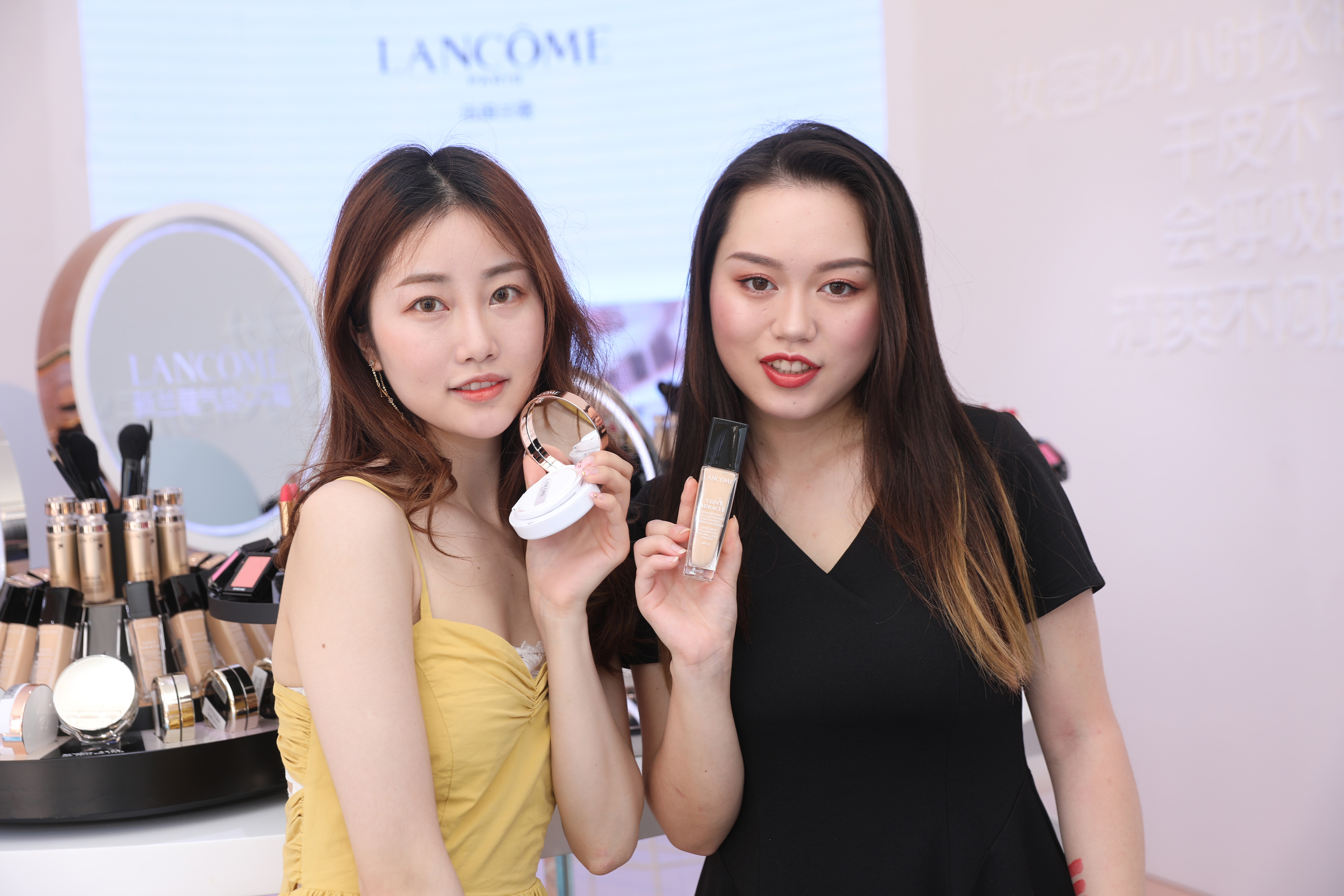 群光广场兰蔻水幕展邀你进入夏日清凉水世界