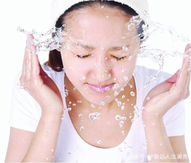 毛孔超粗大收缩毛孔最有效的方法,毛孔粗大怎么办教你快速收缩毛孔