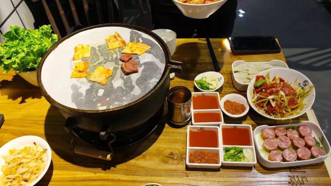 浏阳韩派烤肉来袭，夏天死*党**聚会的好去处！