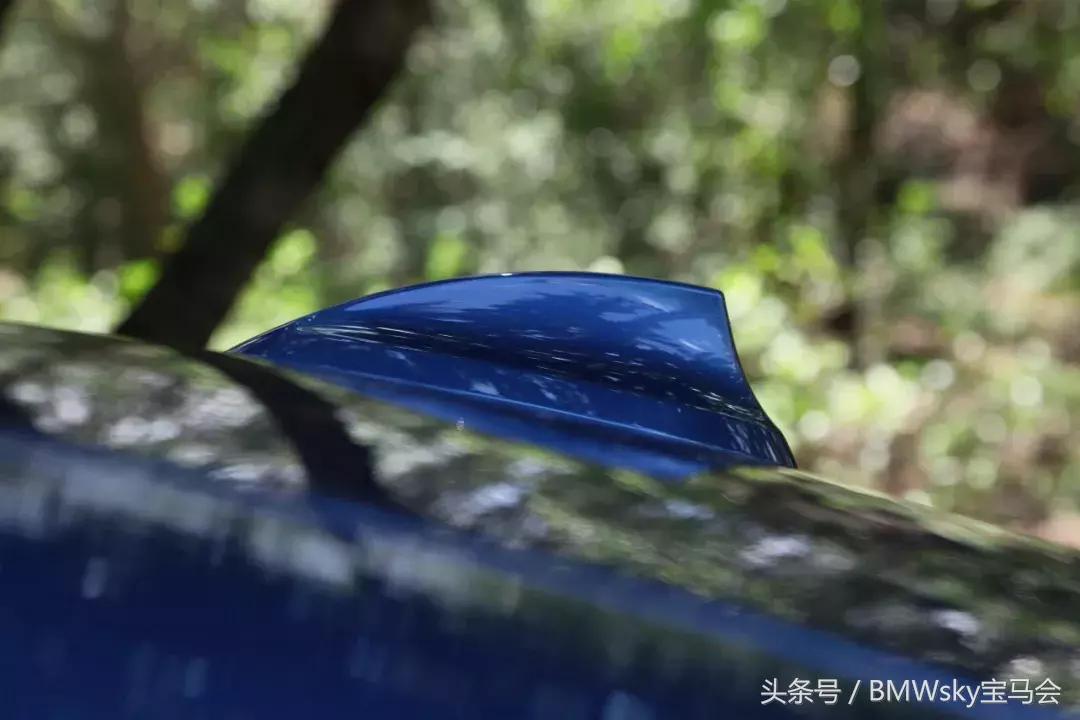 2020款宝马330i曜夜版百公里实测,2020款宝马330im曜夜版落地价