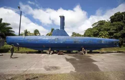 可笑又可怕，为了运毒，他们连小丁丁都不放过