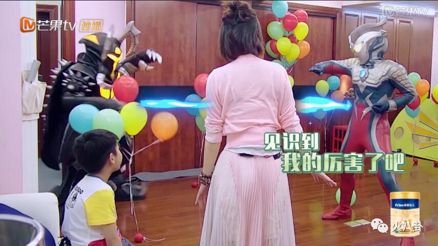 黄圣依安迪为何那么优秀,黄圣依带安迪