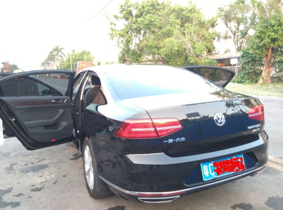 迈腾33030周年的用车感受,迈腾330豪华落地及养车成本