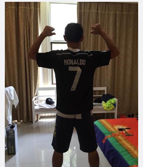 全民动员！娱乐圈跟紧了中国足球，演技派增添了竞技精神