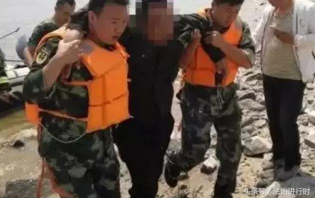 V早报:路边捡到“钻戒”四千多元金项链反被骗